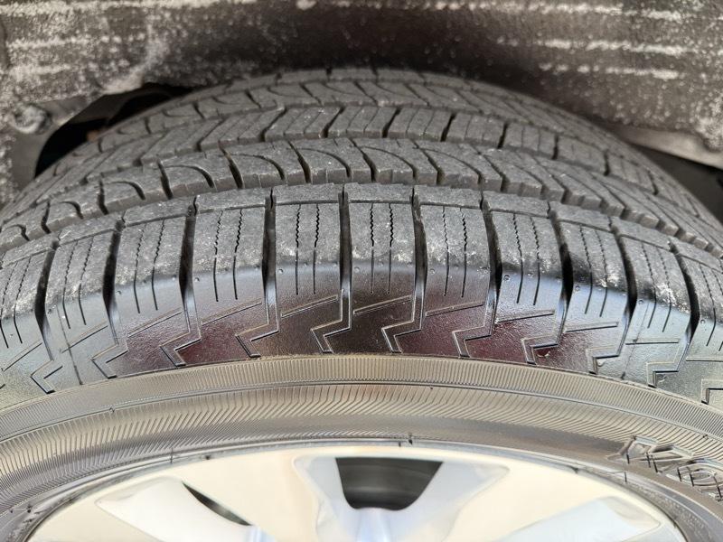 Toyota Sequoia 4WD 5.7L FFV Platinum (Natl) 2016