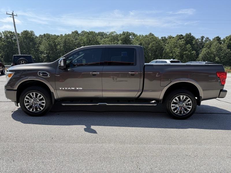 Nissan Titan XD 4WD Crew Cab Platinum Reserve Diesel 2016