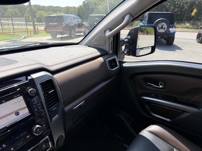 Nissan Titan XD 4WD Crew Cab Platinum Reserve Diesel 2016