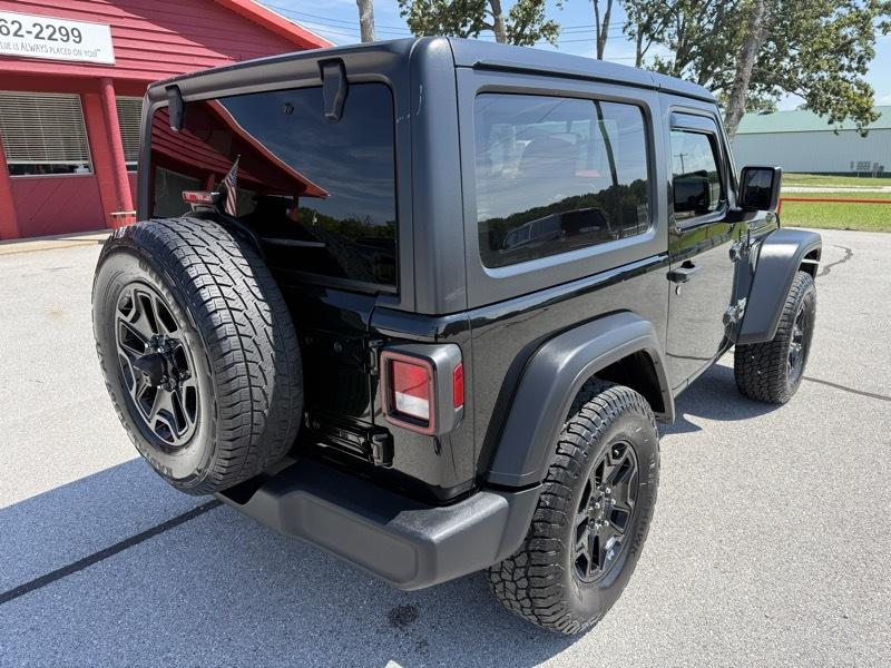 Jeep Wrangler Sport 4WD 2020