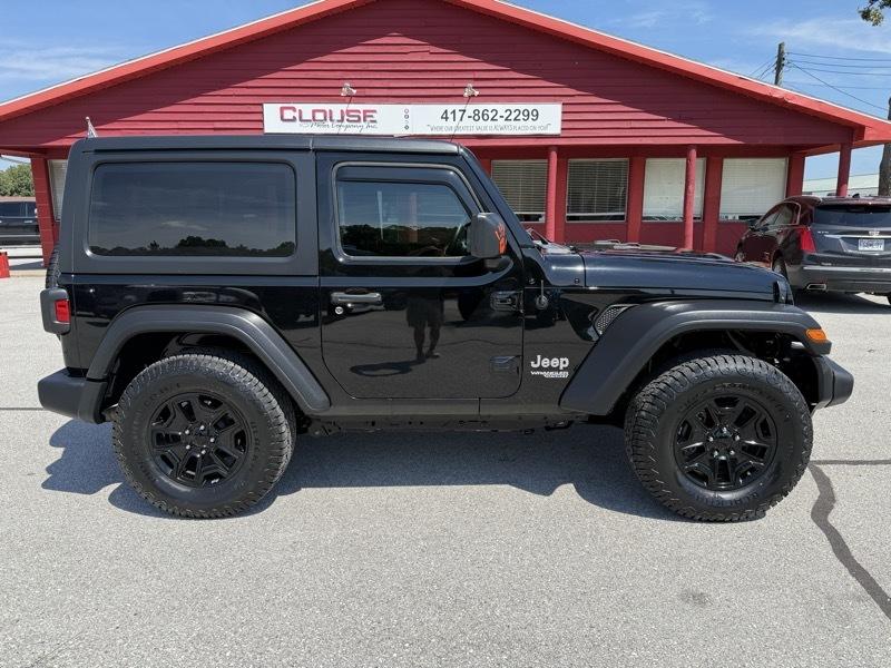 Jeep Wrangler Sport 4WD 2020
