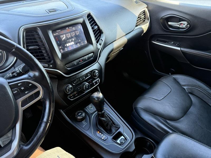 Jeep Cherokee Latitude Lux 4x4 2021