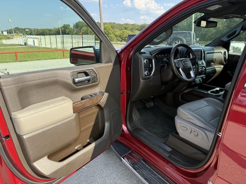GMC Sierra 1500 4WD Crew Cab 147" SLT 2020