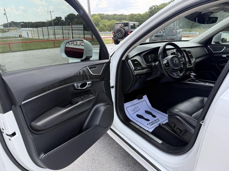 Volvo XC90 T5 AWD Momentum 7 Passenger 2020