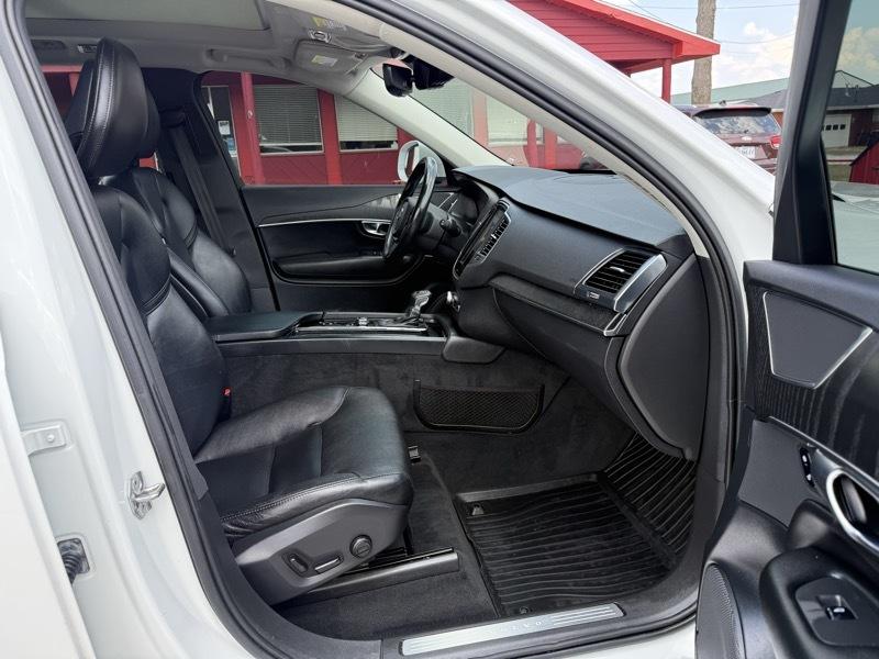 Volvo XC90 T5 AWD Momentum 7 Passenger 2020