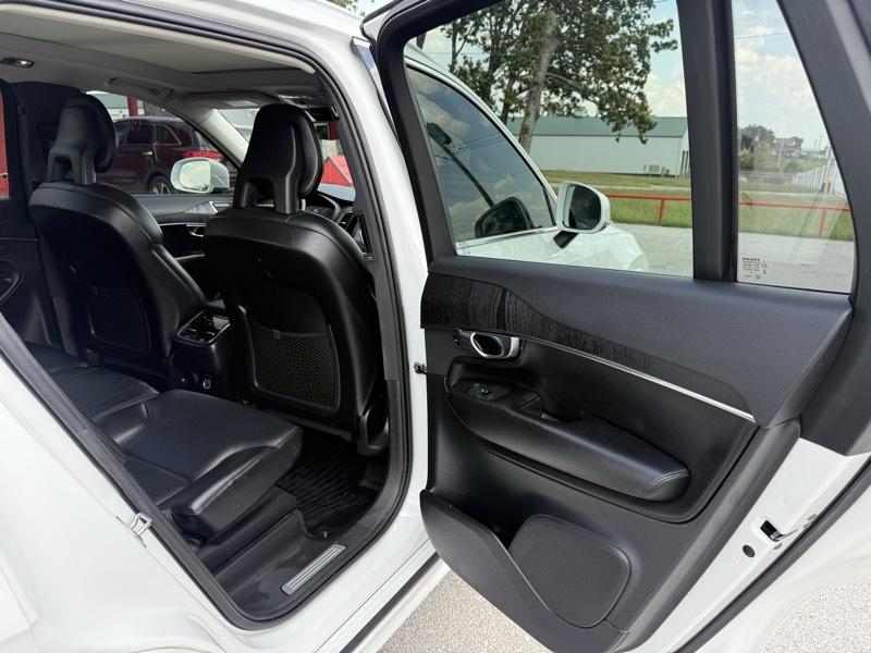 Volvo XC90 T5 AWD Momentum 7 Passenger 2020