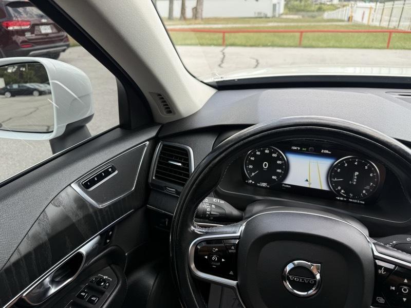 Volvo XC90 T5 AWD Momentum 7 Passenger 2020