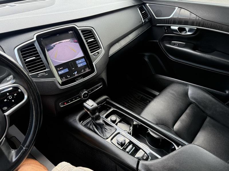 Volvo XC90 T5 AWD Momentum 7 Passenger 2020