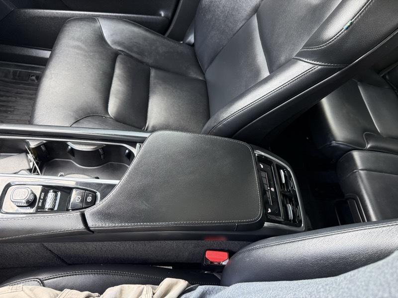 Volvo XC90 T5 AWD Momentum 7 Passenger 2020