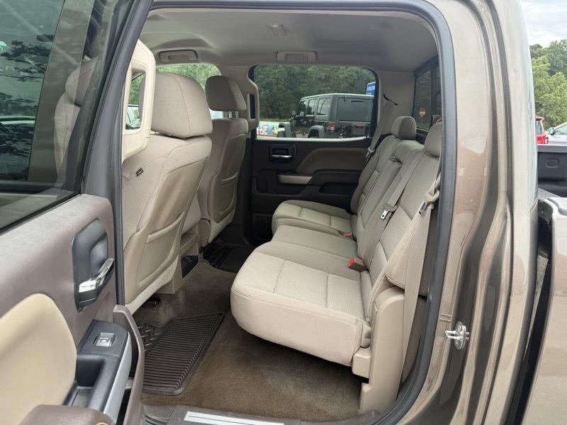 Chevrolet Silverado 1500 4WD Crew Cab 143.5" LT w/2LT 2015