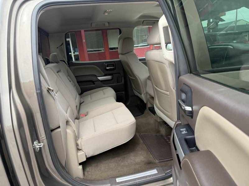 Chevrolet Silverado 1500 4WD Crew Cab 143.5" LT w/2LT 2015