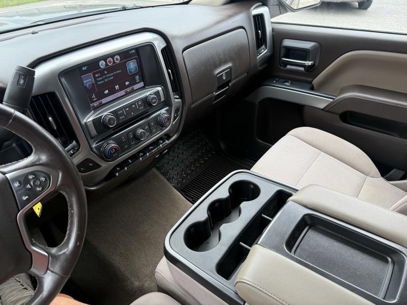 Chevrolet Silverado 1500 4WD Crew Cab 143.5" LT w/2LT 2015