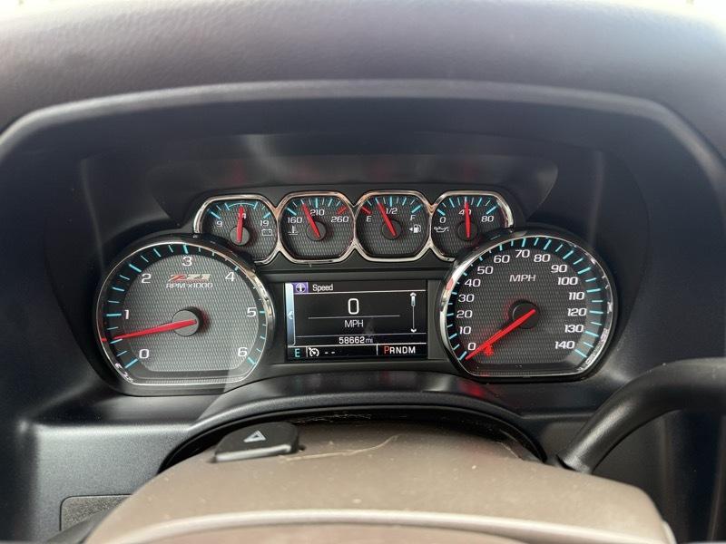 Chevrolet Silverado 1500 4WD Crew Cab 143.5" LT w/2LT 2015