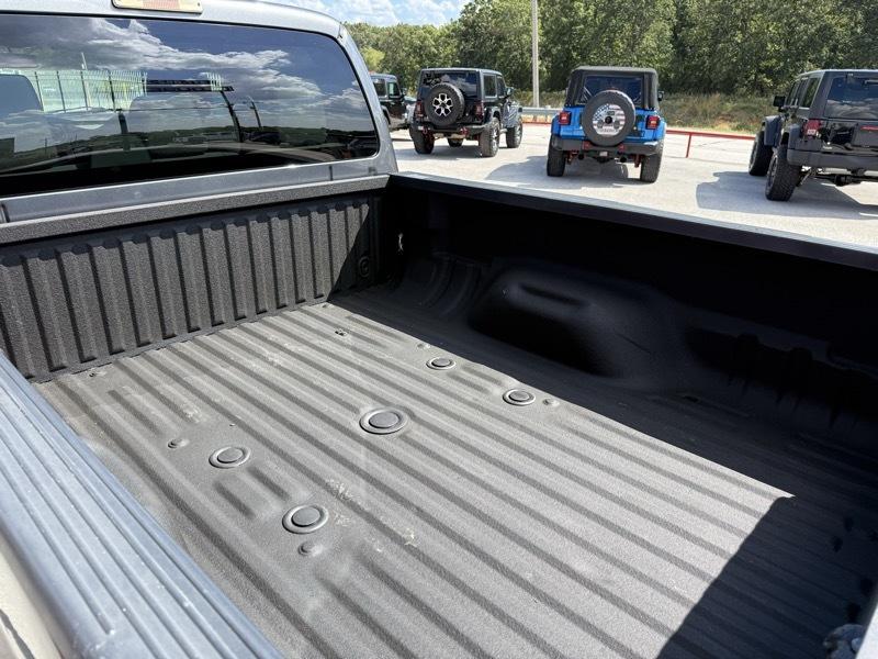 Ford Super Duty F-350 SRW 4WD Crew Cab 156" XLT 2015