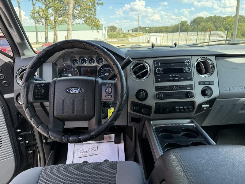 Ford Super Duty F-350 SRW 4WD Crew Cab 156" XLT 2015