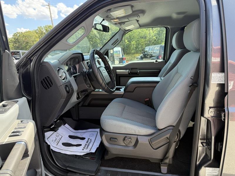 Ford Super Duty F-350 SRW 4WD Crew Cab 156" XLT 2015