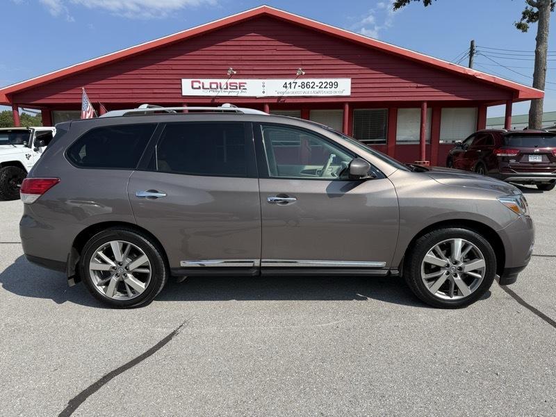 Nissan Pathfinder 4WD 4dr Platinum 2013