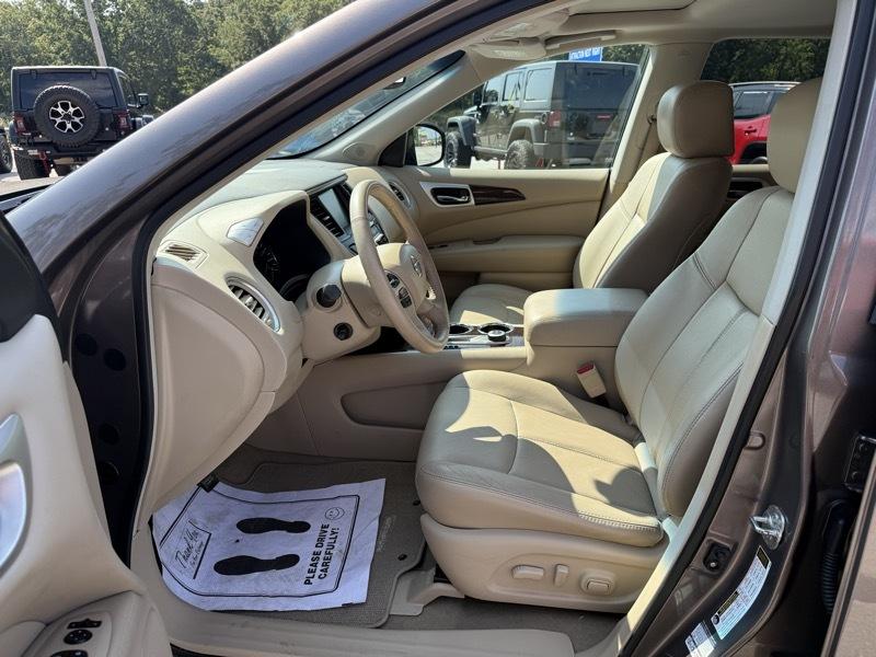 Nissan Pathfinder 4WD 4dr Platinum 2013