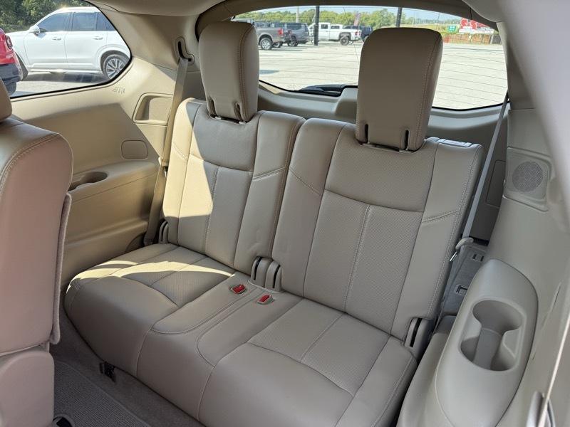 Nissan Pathfinder 4WD 4dr Platinum 2013