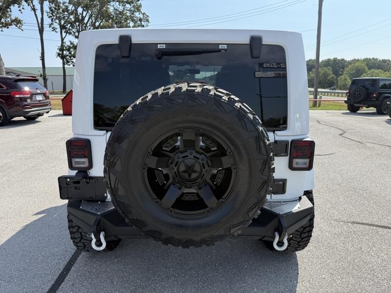 Jeep Wrangler Unlimited 4WD 4dr Sahara 2015