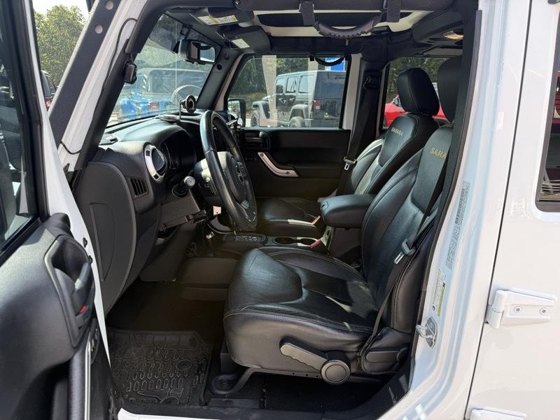 Jeep Wrangler Unlimited 4WD 4dr Sahara 2015