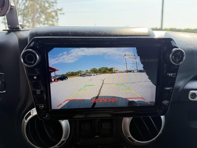 Jeep Wrangler Unlimited 4WD 4dr Sahara 2015