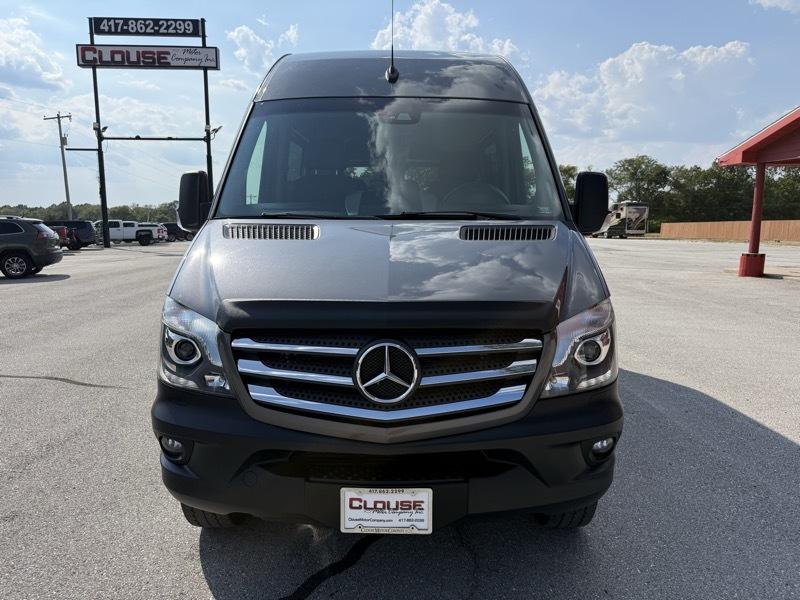Mercedes-Benz Sprinter Van 2500 High Roof V6 144" 4WD 2017