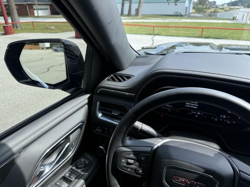 GMC Yukon 4WD 4dr AT4 2023