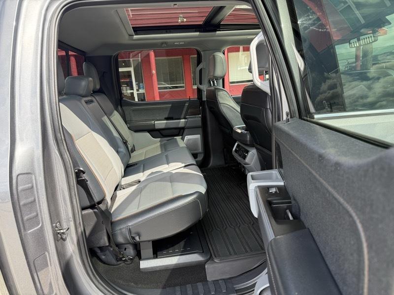 Ford F-150 Lariat 4WD SuperCrew 5.5' Box 2024