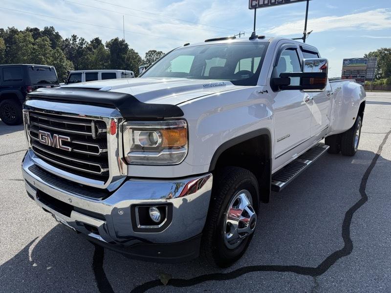GMC Sierra 3500HD 4WD Crew Cab 167.7" SLT 2017