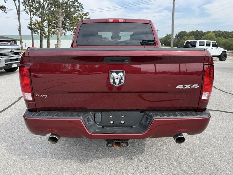 RAM 1500 Express 4x4 Crew Cab 5'7" Box 2017