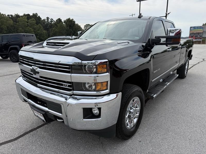 Chevrolet Silverado 3500HD 4WD Crew Cab 167.7" LTZ 2018