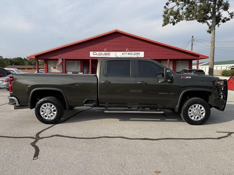Chevrolet Silverado 3500HD 4WD Crew Cab 172" LT 2022