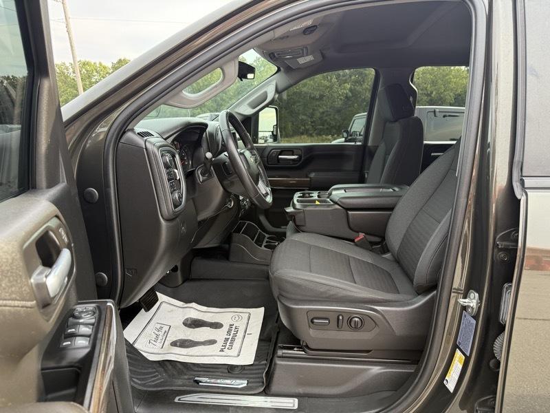 Chevrolet Silverado 3500HD 4WD Crew Cab 172" LT 2022