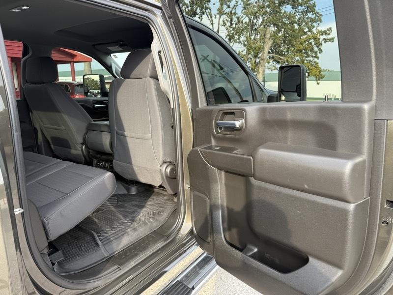 Chevrolet Silverado 3500HD 4WD Crew Cab 172" LT 2022