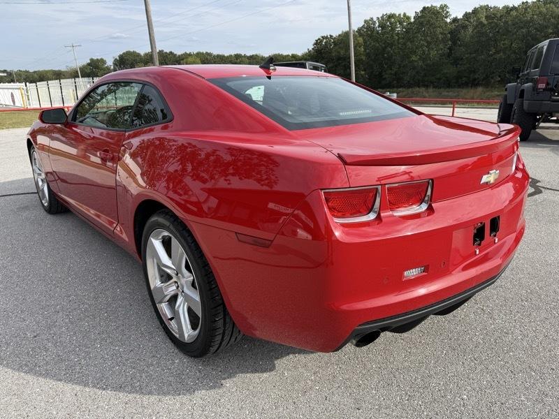 Chevrolet Camaro 2dr Cpe 2SS 2011