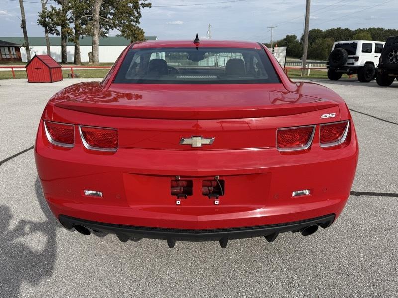 Chevrolet Camaro 2dr Cpe 2SS 2011