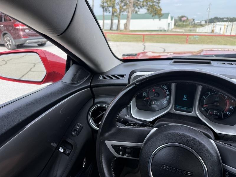 Chevrolet Camaro 2dr Cpe 2SS 2011