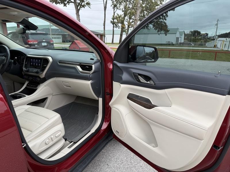 GMC Acadia AWD 4dr Denali 2020