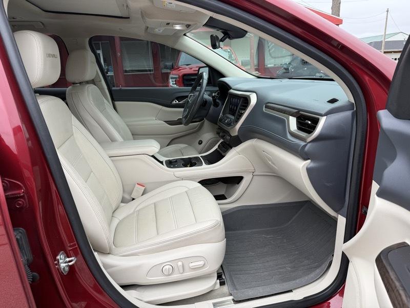 GMC Acadia AWD 4dr Denali 2020