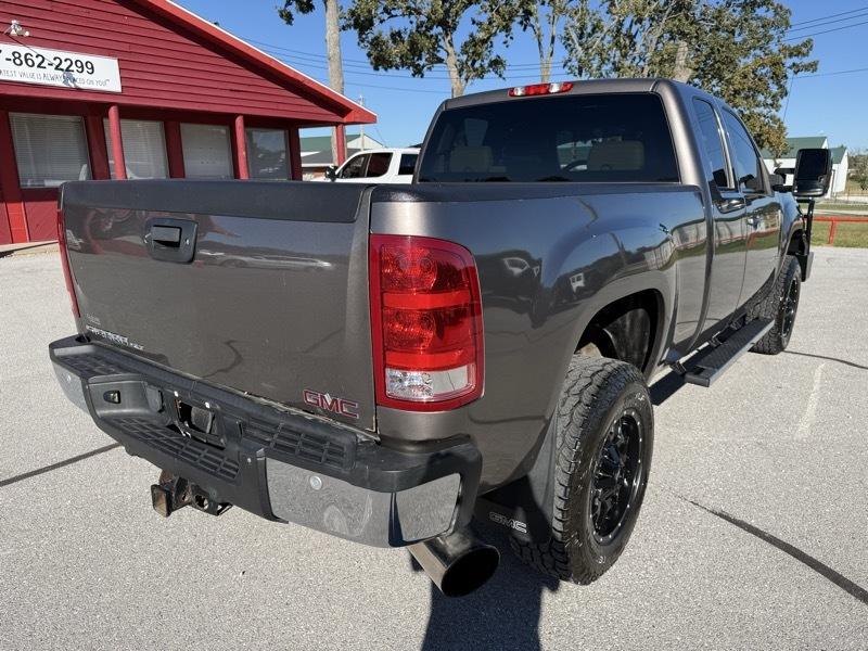 GMC Sierra 2500HD 4WD Ext Cab 144.2" SLT 2013