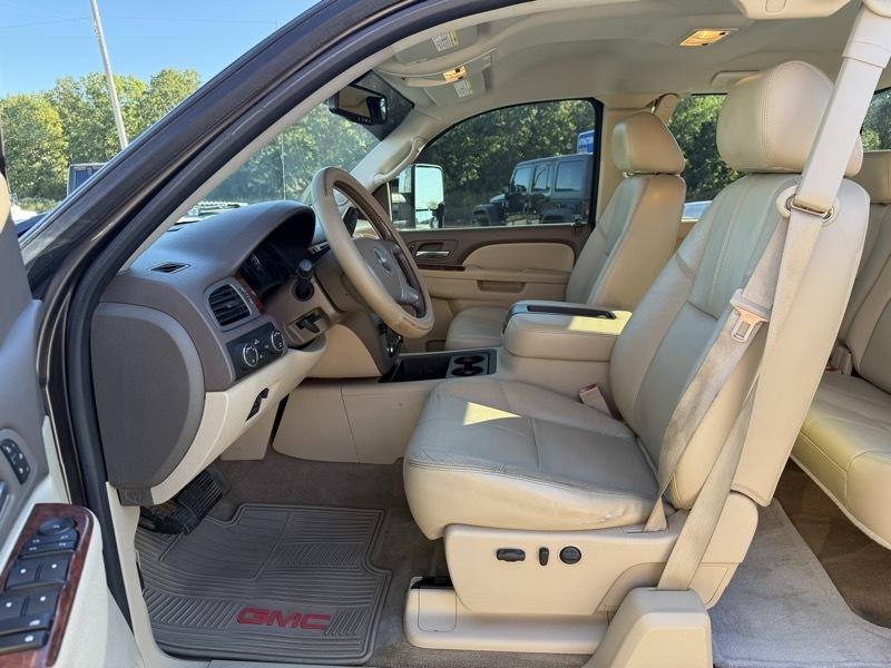 GMC Sierra 2500HD 4WD Ext Cab 144.2" SLT 2013