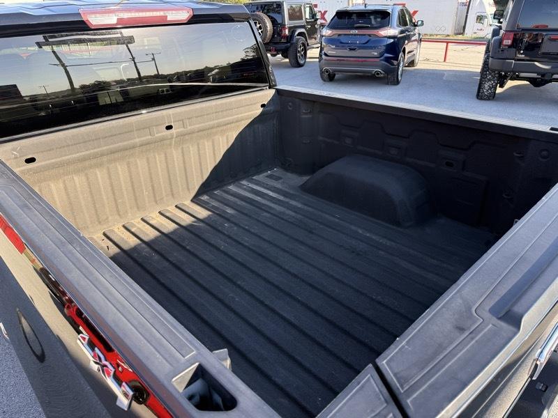 GMC Sierra 1500 4WD Crew Cab 147" SLT 2020