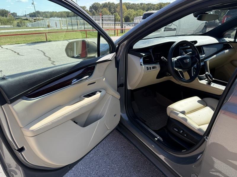 Cadillac XT5 FWD 4dr Premium Luxury 2017