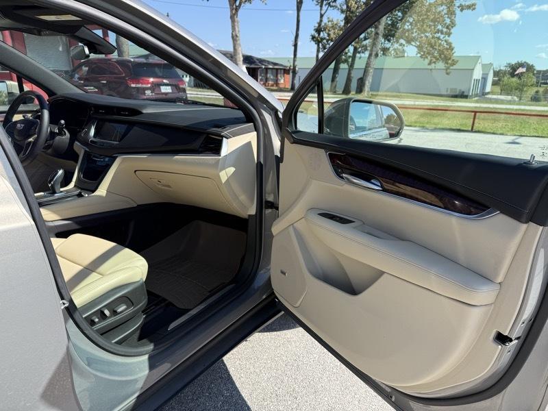 Cadillac XT5 FWD 4dr Premium Luxury 2017