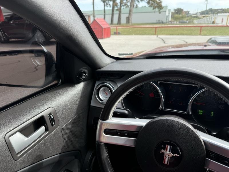 Ford Mustang 2dr Cpe GT Deluxe 2007