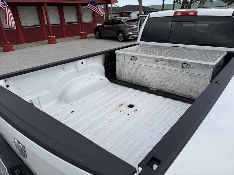 RAM 3500 SLT 4x4 Crew Cab 8' Box 2018