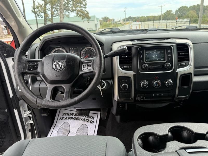RAM 3500 SLT 4x4 Crew Cab 8' Box 2018