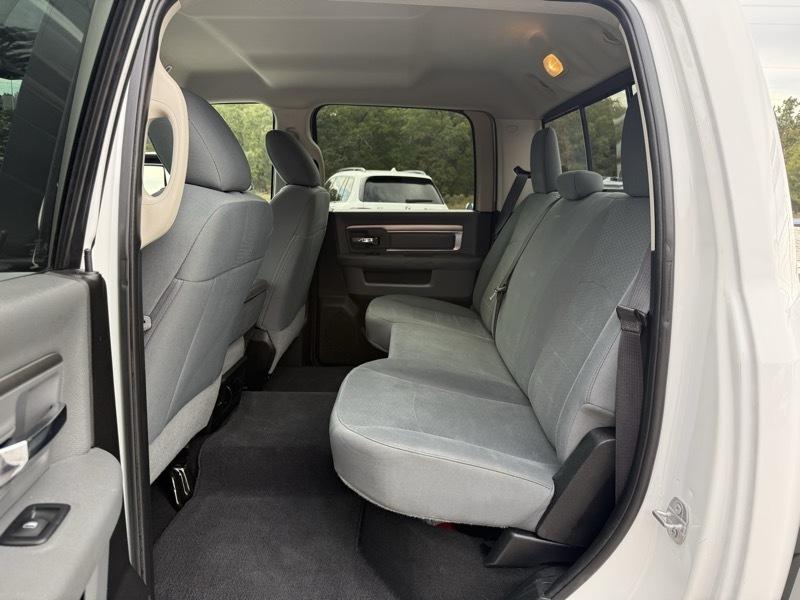 RAM 3500 SLT 4x4 Crew Cab 8' Box 2018