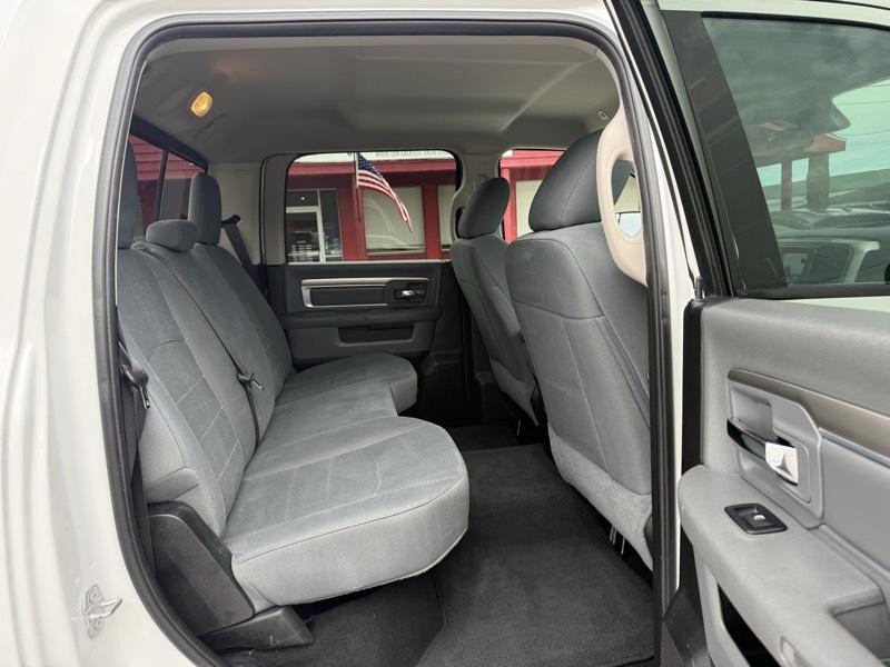 RAM 3500 SLT 4x4 Crew Cab 8' Box 2018